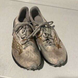 Saucony Kilkenny men’s cross country cleats size 7.5 style s29080-13 shoes